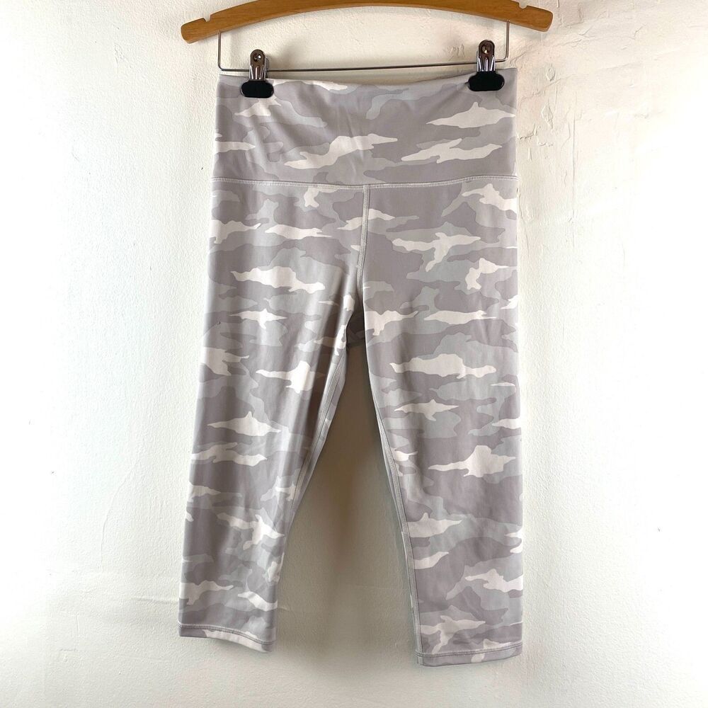 Athleta Elation Camo Light Gray 7/8 Leggings Activewear Athleisure Running M